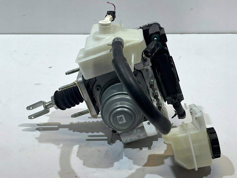 POMPA HAMULCOWA ABS MAZDA CX-30 DPTJ439A0