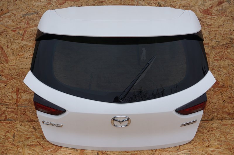 KLAPA BAGAŻNIKA KOMPLETNA ORYGINAŁ EUROPA MAZDA CX-3