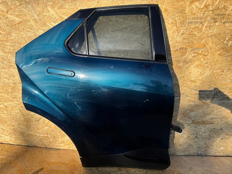 TOYOTA C-HR CHR DRZWI PRAWY TYŁ TYLNE PRAWE