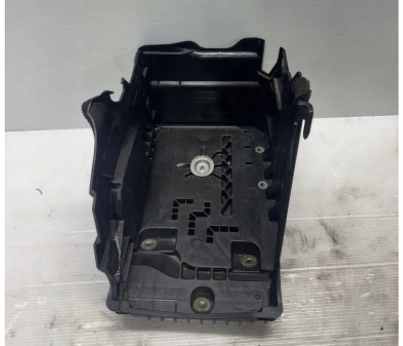 RANGE ROVER EVOQUE podstawa akumulatora obudowa