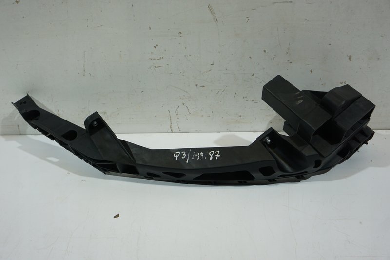 AUDI Q3 ŚLIZG MOCOWANIE LAMPY PRZÓD 8U0805607A