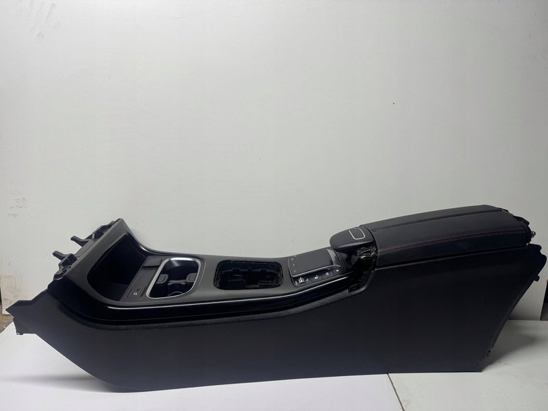 MERCEDES CLA 118 177 TUNEL ŚRODKOWY PODŁOKIETNIK IDEALNY