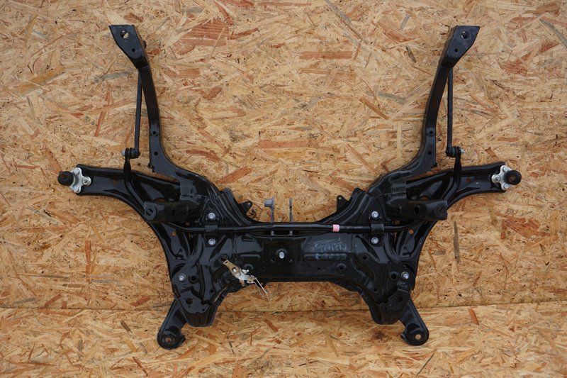 TOYOTA YARIS CROSS KOŁYSKA SANKI WÓZEK PRZEDNI