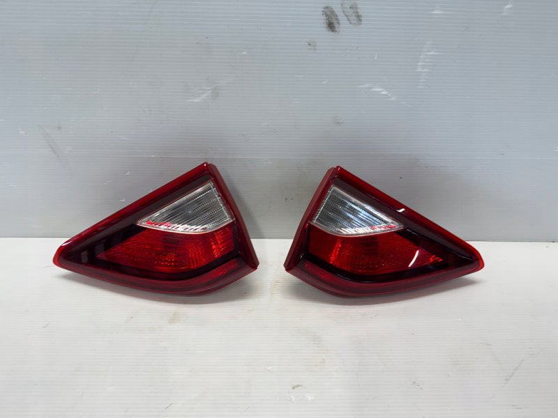 KIA STONIC LIFT LAMPA TYLNA LEWA PRAWA