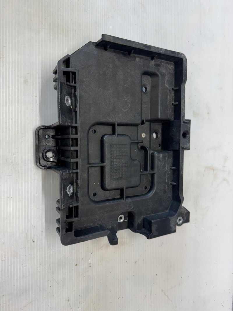 Podstawa akumulatora KIA STONIC 37150-H8800