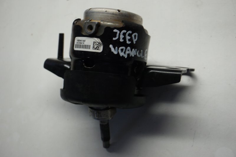 JEEP WRANGLER PODUSZKA ŁAPA SILNIKA P68284613AB