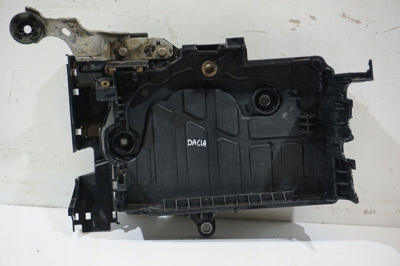 DACIA DUSTER III PODSTAWA AKUMULATORA 244286135R