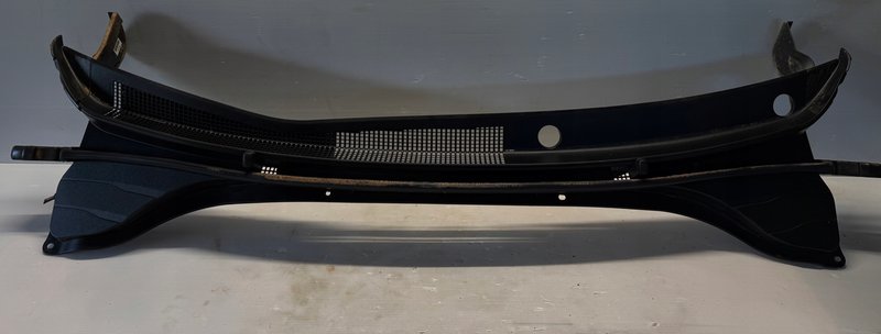 HYUNDAI IONIQ PODSZYBIE