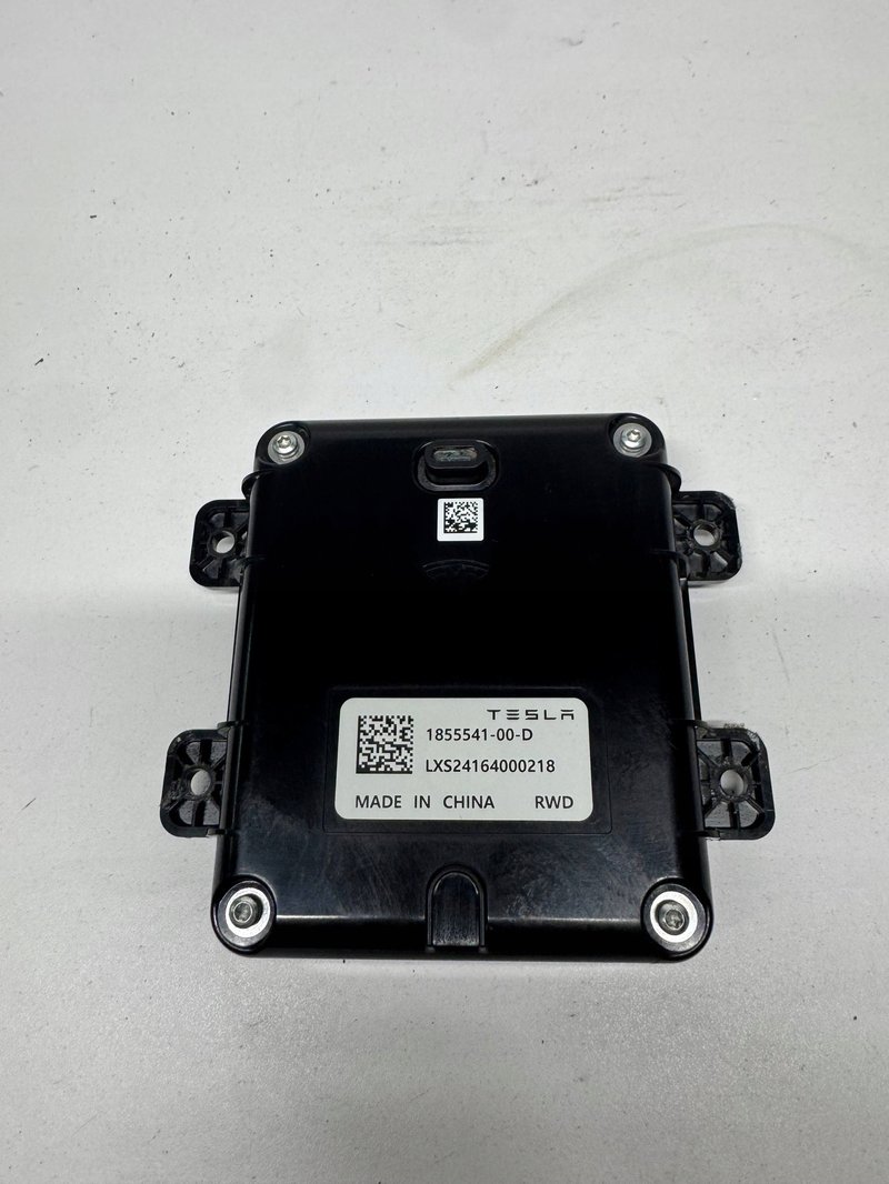 STEROWNIK MODUŁ USB TESLA MODEL 3 LIFT 1855541-00-D