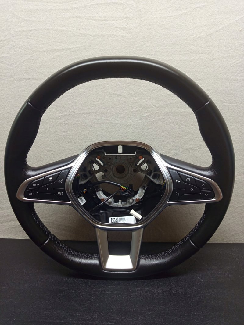 RENAULT CAPTUR II KIEROWNICA