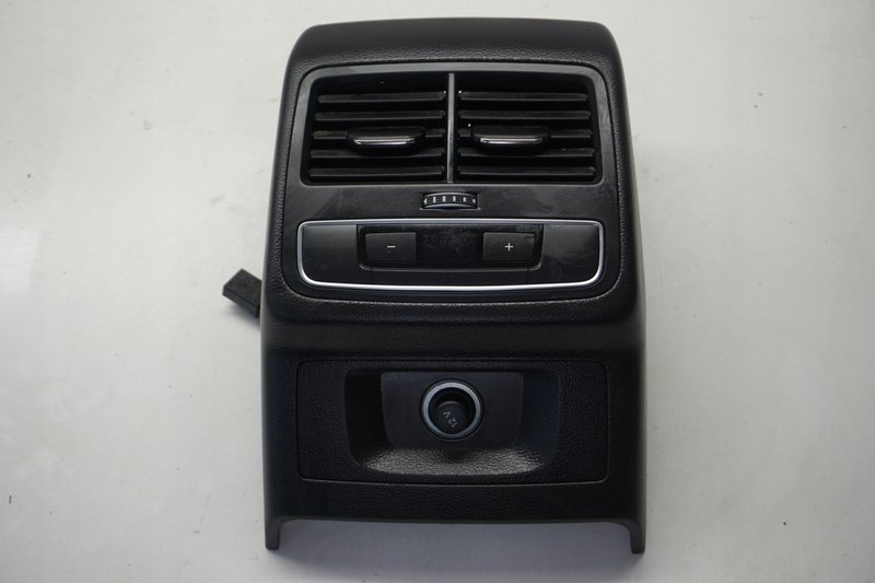 AUDI A4 KRATKA NAWIEWU PANEL ZAPALNICZKA TUNELU