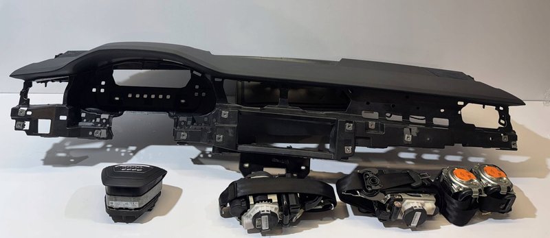 AUDI A6 A7 C8 4K DESKA KONSOLA AIRBAG KOMPLET PODUSZKA PASY