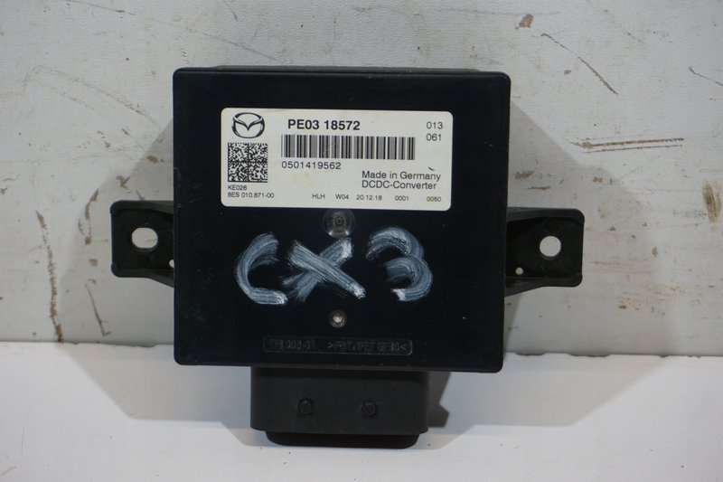 MAZDA CX-3 PRZETWORNICA MODUŁ NAPIĘCIA PE0318572