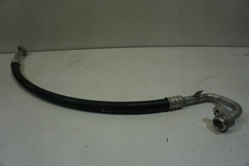 AUDI A4 B9 PRZEWÓD KLIMATYZACJI RURKA 8W0816743B