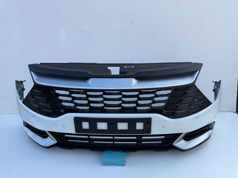 KIA SPORTAGE V 5 ZDERZAK PRZEDNI KOMPLETNY 4 X PDC