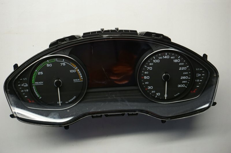 AUDI Q5 / A8 LICZNIK ZEGAR 80A920774K