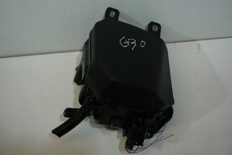 MAZDA CX-30 CX30 SKRZYNKA BEZPIECZNIKÓW BCKA-66767