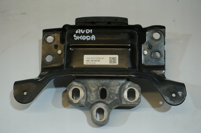 AUDI SKODA OE PODUSZKA SILNIKA 5Q0199555BJ