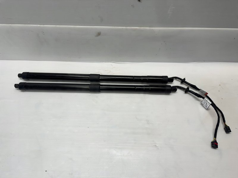 Land Rover Evoque I siłowniki klapy siłownik klapy Bj32-70354-ae