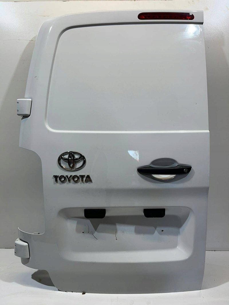 TOYOTA PROACE JUMPY VIVARO DRZWI TYLNE PRAWE PRAWY TYŁ KLAPA