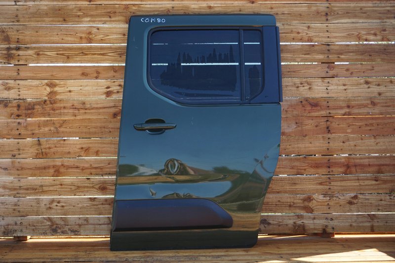 OPEL COMBO E BERLINGO PARTNER IV PROACE DRZWI BOCZNE PRZESUWNE LEWE