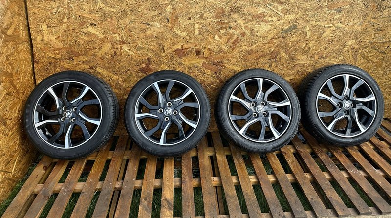 TOYOTA YARIS FELGI ALUMINIOWE OPONY KOŁA 16x6J ET51 4x100 195/50 R16