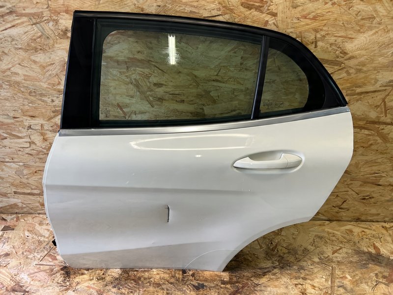 MERCEDES GLA W156 A156 drzwi tylnie lewe lewy tył