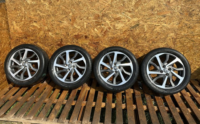 TOYOTA OE FELGI ALUMINIOWE OPONY KOŁA 16x6J ET48 4x100 195/50 R16