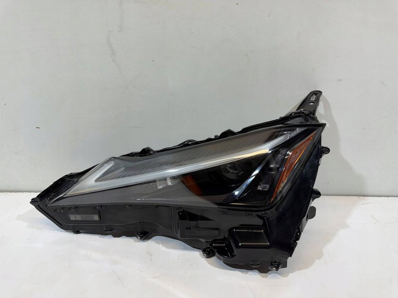 LEXUS UX LAMPA PRZEDNIA LEWA LEWY PRZÓD