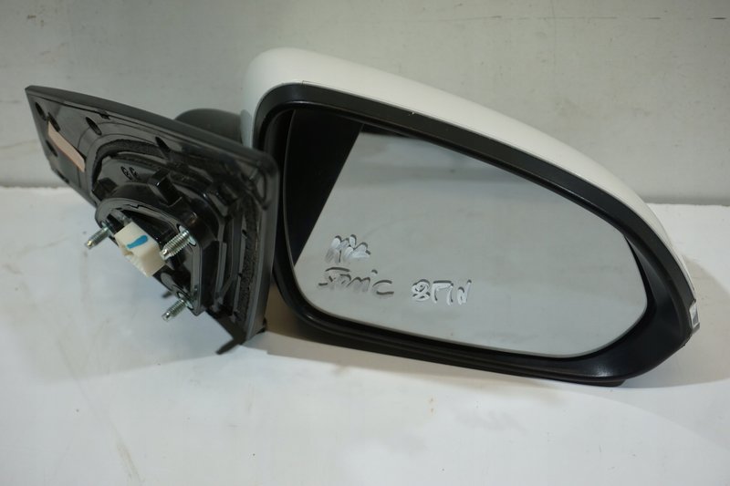 KIA STONIC LUSTERKO PRAWE PRZÓD 8 PIN