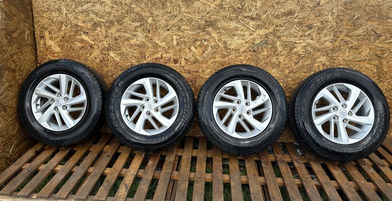 HYUNDAI TUCSON FELGI ALUMINIOWE KOŁA OPONY 6.5Jx16 5x114.3 ET45 215/70 R16