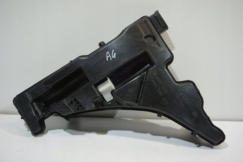 AUDI A4 B9 ZBIORNICZEK PŁYNU SPRYSKIWACZY 8W0955451L