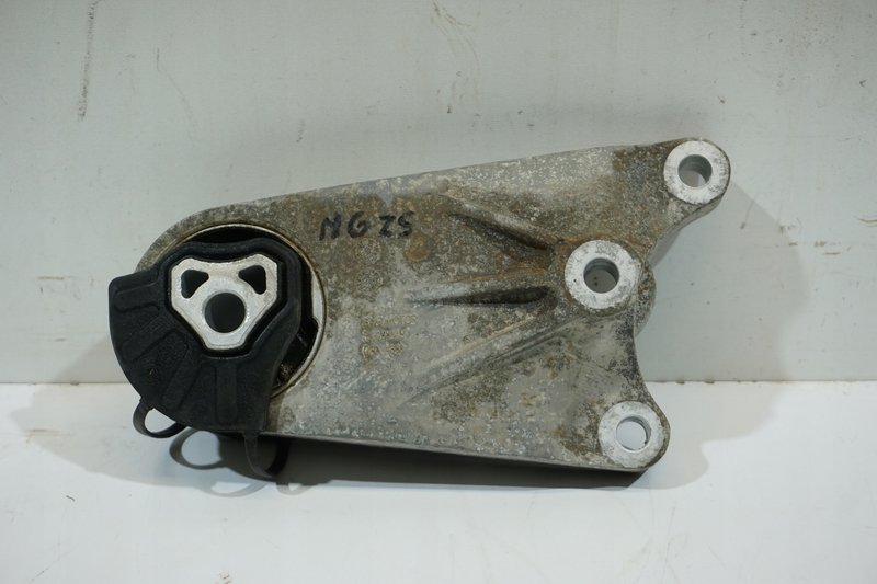 MG ZS ZAWIESZENIE SILNIKA P10884497