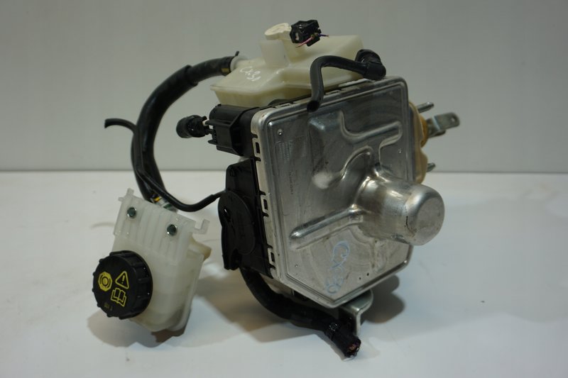 MAZDA CX-30 CX30 POMPA ABS DFR5439A0B