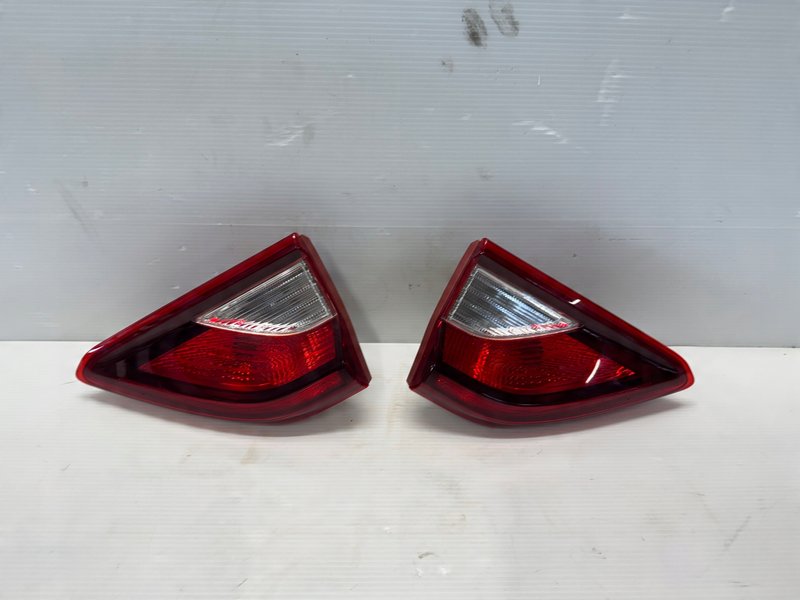 KIA STONIC LIFT LAMPA TYLNA LEWA PRAWA