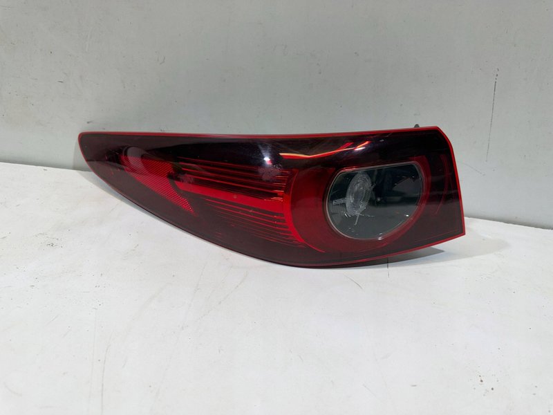 MAZDA 3 BP IV LAMPA TYLNA LEWA LEWY TYŁ