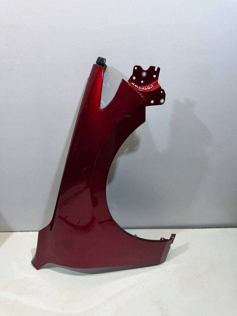 MAZDA 3 BP IV 46V BŁOTNIK PRZEDNI PRAWY PRZÓD