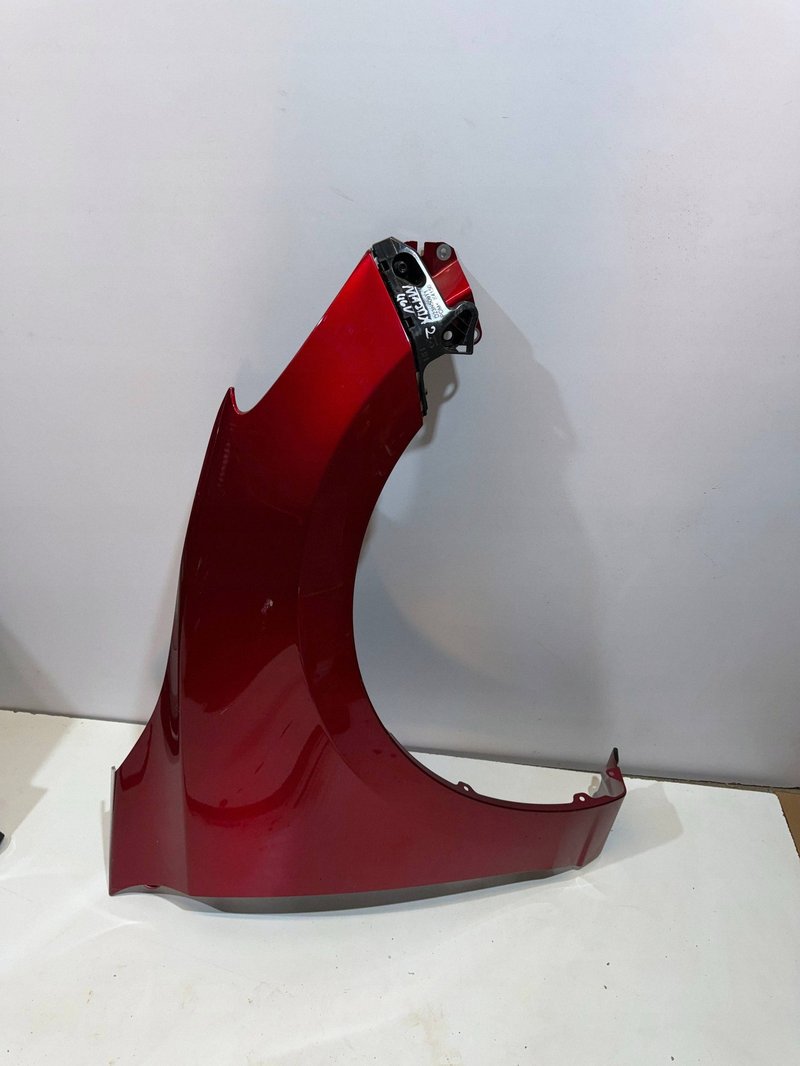 MAZDA 2 III BŁOTNIK PRZEDNI PRAWY PRZÓD