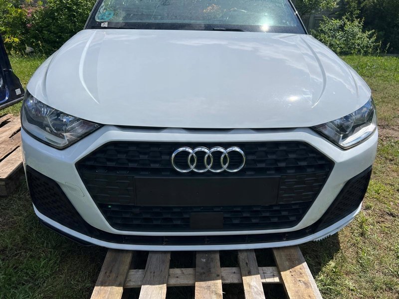 AUDI A1 II 82A ĆWIARTKA PODŁUŻNICA PRAWA LEWA