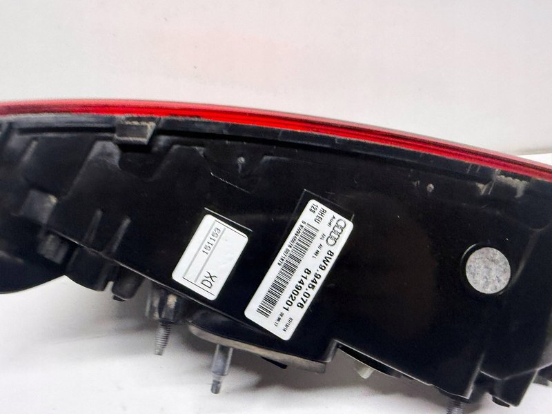 Miniatura 8