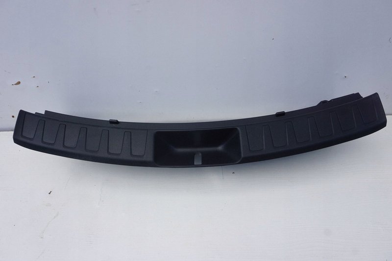 LEXUS UX OSŁONA PASA TYLNEGO BAGAŻNIKA 64716-76050
