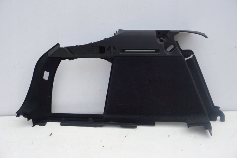 AUDI A4 B9 BOCZEK TAPICERKA BAGAŻNIKA 8W9863880kth