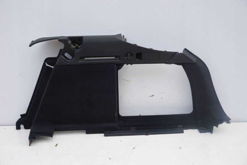 AUDI A4 B9 BOCZEK TAPICERKA BAGAŻNIKA 8W9863880kth