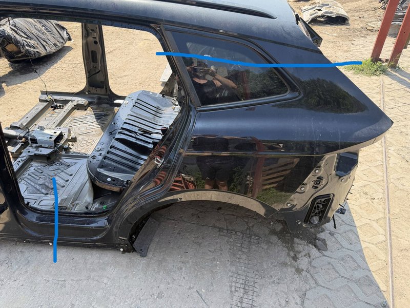 SKODA ENYAQ 5LA ĆWIARTKA TYLNA LEWA LEWY TYŁ