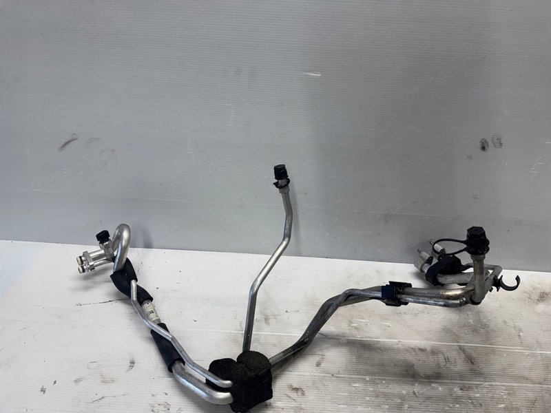 WĄŻ PRZEWÓD KLIMATYZACJI EVOQUE GJ32-19A834-BD