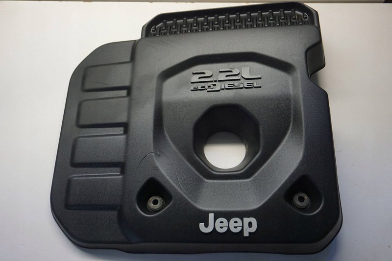 JEEP WRANGLER 2.2 OSŁONA GÓRNA SILNIKA 99402091A