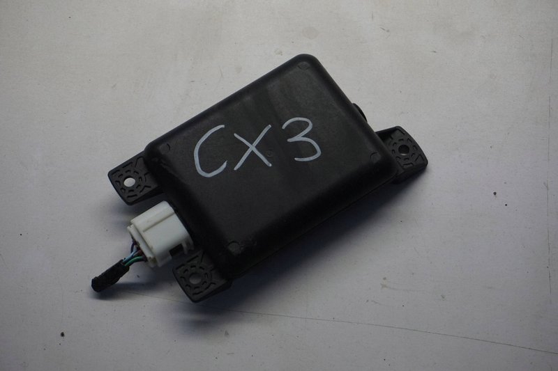 MAZDA CX-3 CX3 RADAR CZUJNIK MARTWEGO POLA D24H-67Y90F