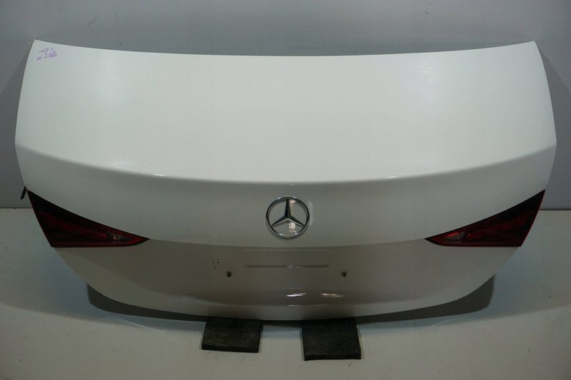 MERCEDES C W206 KLAPA BAGAŻNIKA TYŁ TYLNA