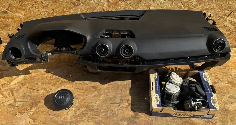 AUDI Q2 81A KONSOLA DESKA ROZDZIELCZA AIRBAG PASY PODUSZKI