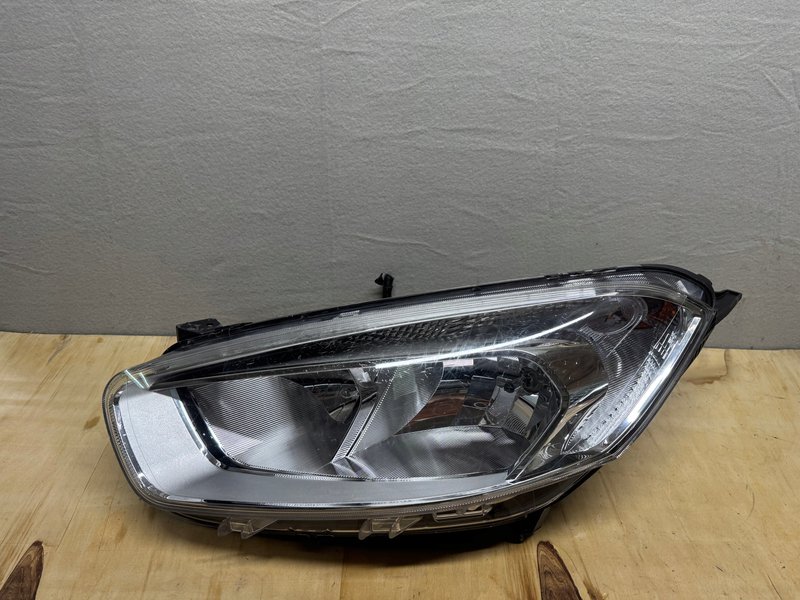 LAMPA PRZÓD LEWA FORD COURIER MK2 ET76 13W030 AK